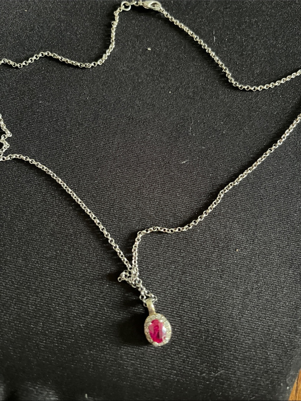 Delicate Stauer 925 Silver Necklace with Deep Red Oval Pendant